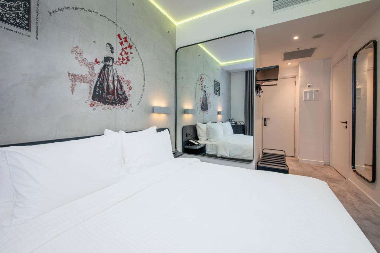 Golden Tulip Design Tbilisi Otel Dış mekan fotoğraf