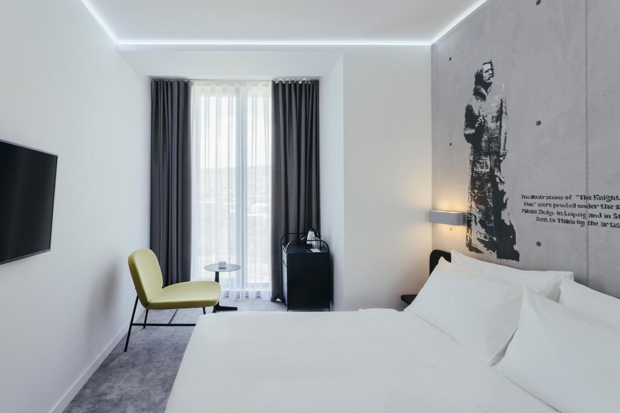 Golden Tulip Design Tbilisi Otel Dış mekan fotoğraf
