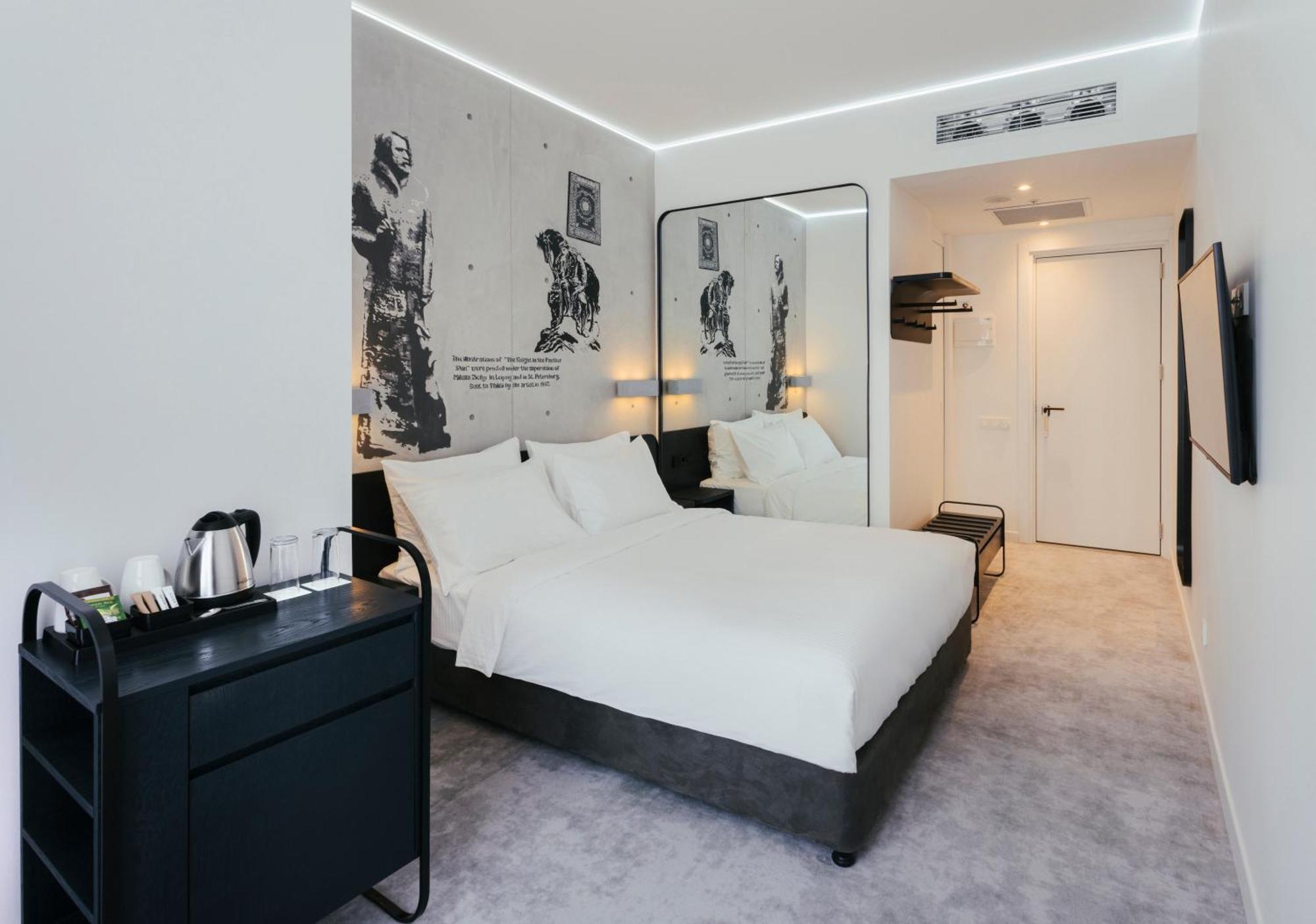 Golden Tulip Design Tbilisi Otel Dış mekan fotoğraf