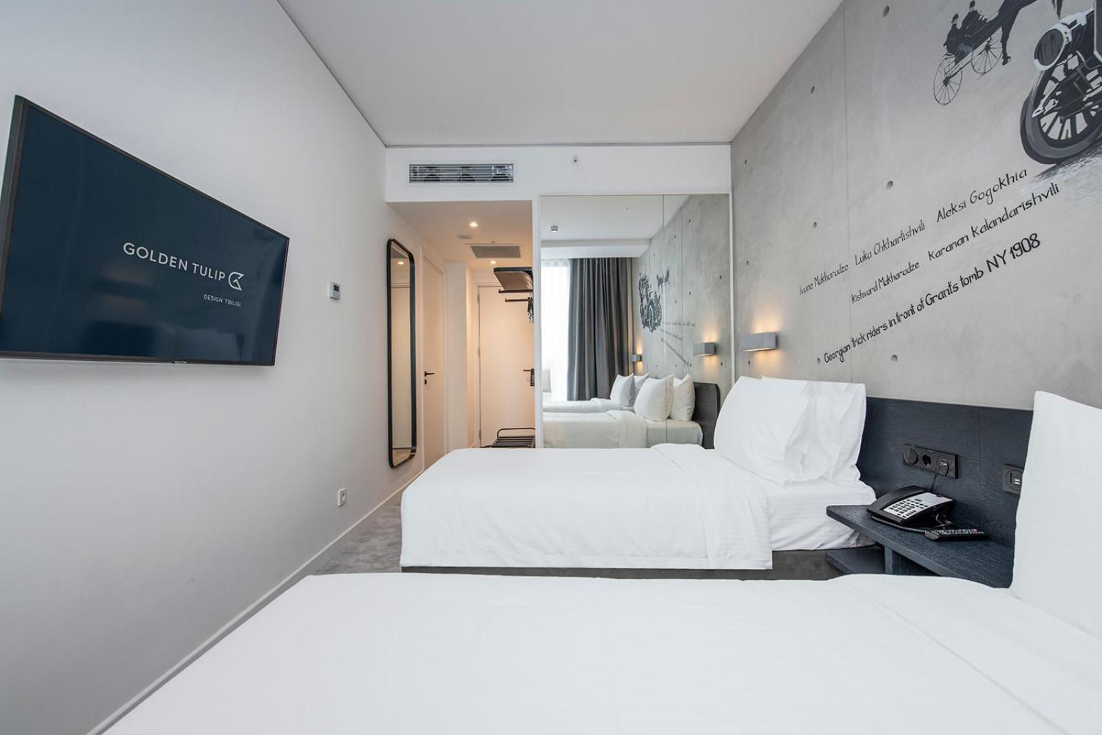 Golden Tulip Design Tbilisi Otel Dış mekan fotoğraf