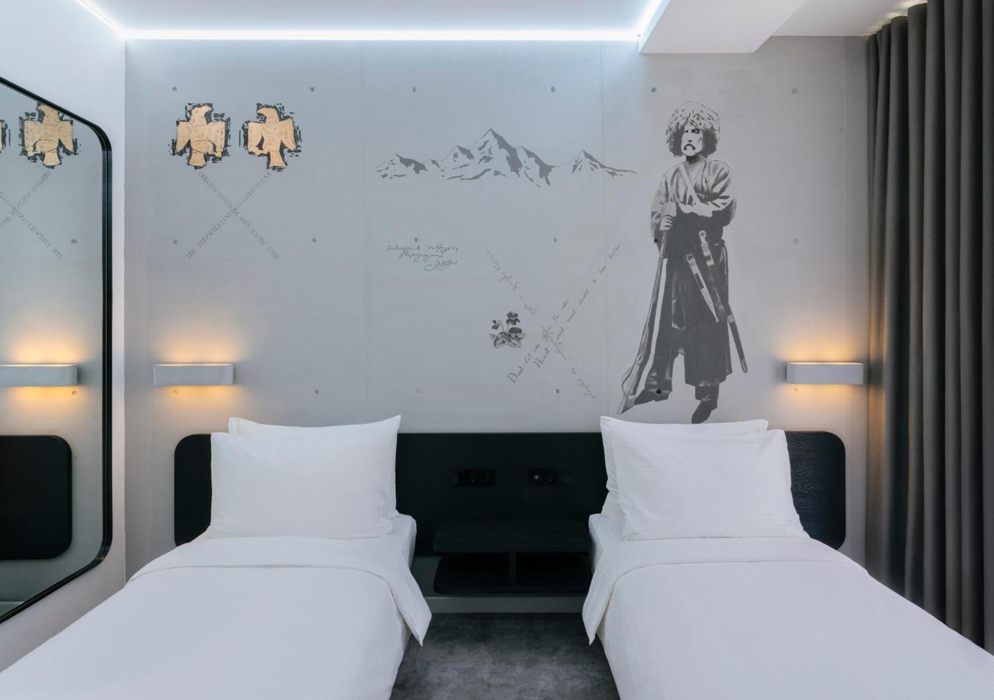 Golden Tulip Design Tbilisi Otel Dış mekan fotoğraf