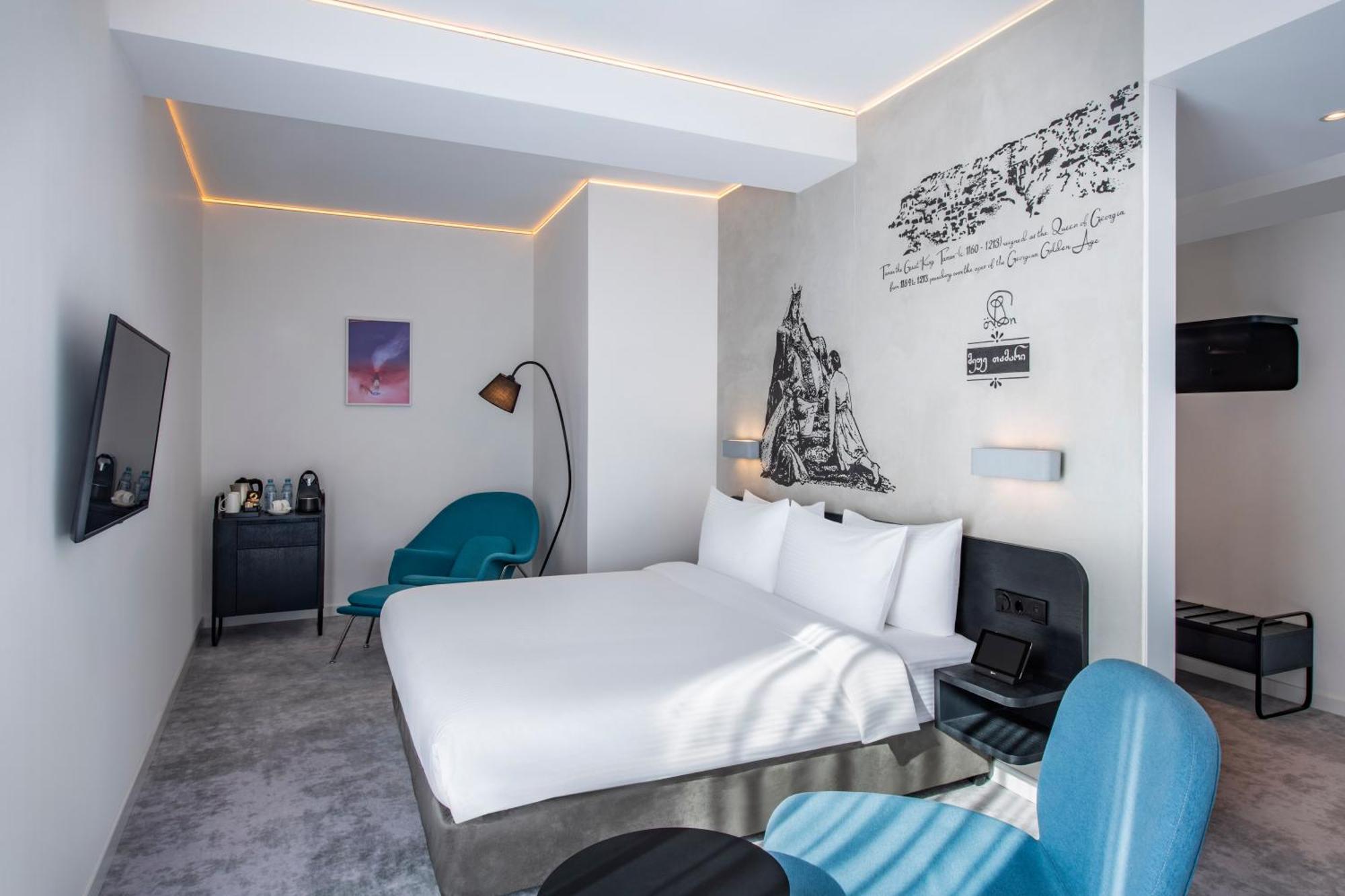 Golden Tulip Design Tbilisi Otel Dış mekan fotoğraf