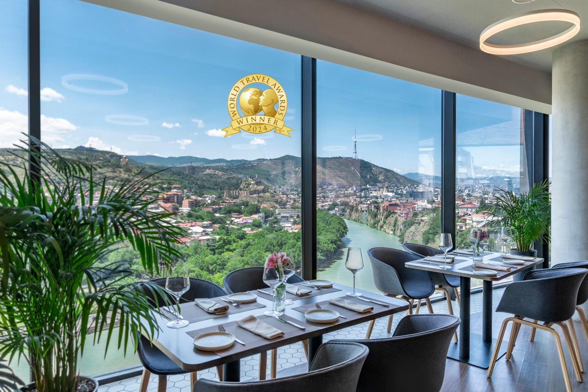 Golden Tulip Design Tbilisi Otel Dış mekan fotoğraf
